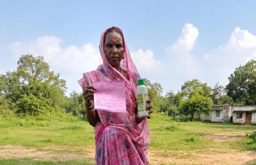 आधुनिक खेती से बदली किस्मत: शकुंतला जी ने नैनो डीएपी से बढ़ाया फसल का उत्पादन