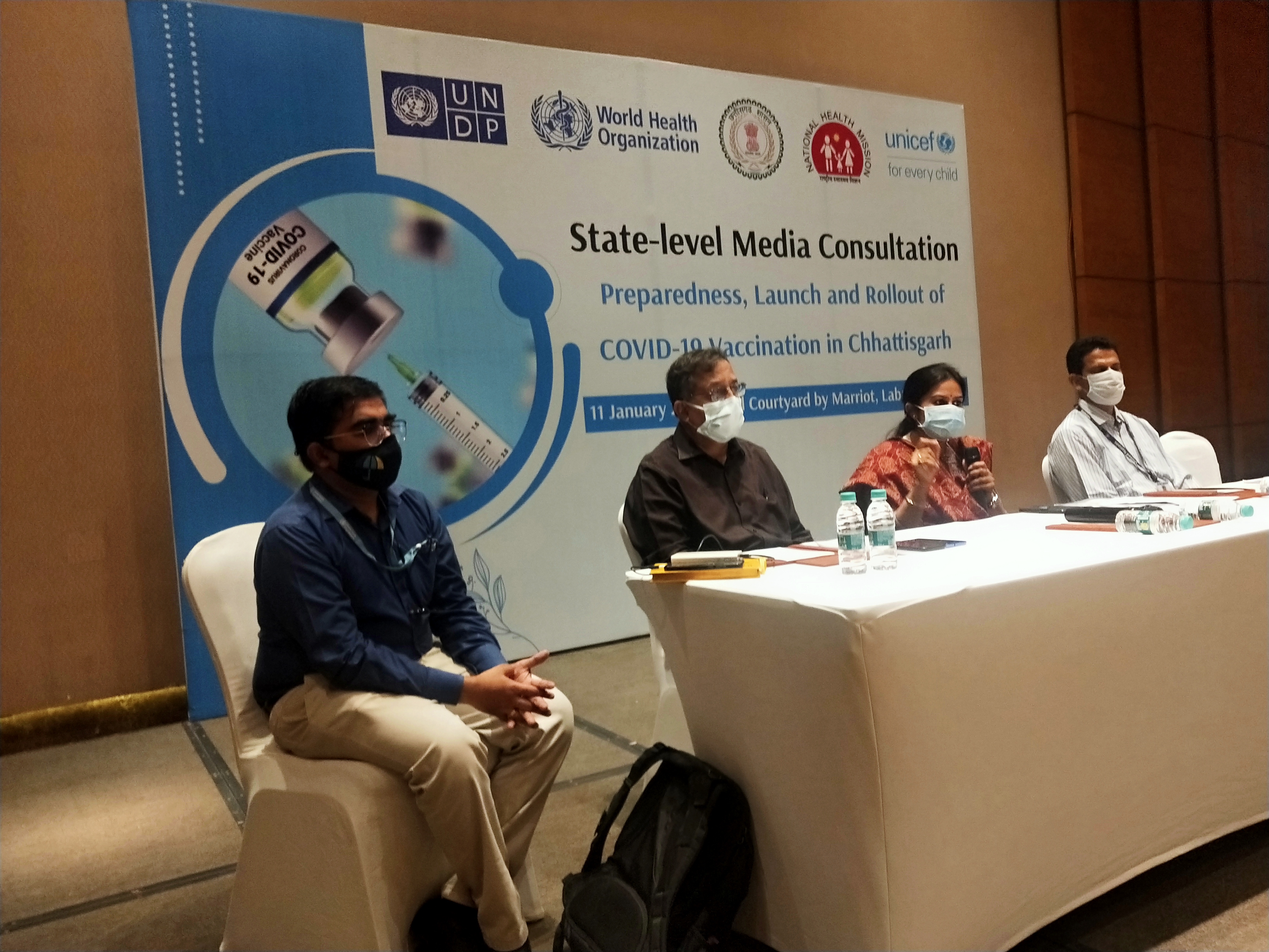 स्कूल खुलते ही बच्चों व स्टाफ के कोरोना पाजिटिव मिलने की खबर से पालकों में चिंता
